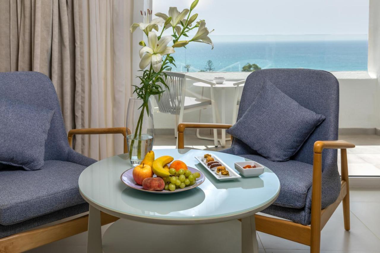 Royal Azur Thalassa Hammamet Exterior foto A room at the hotel